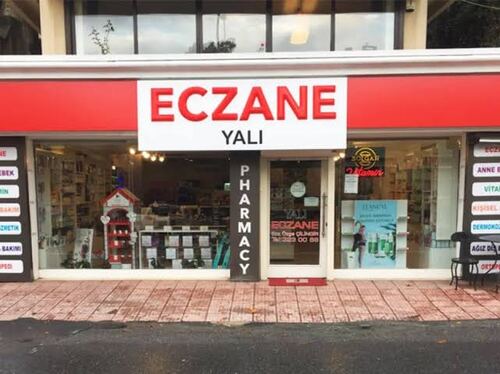 Yalı Eczanesi